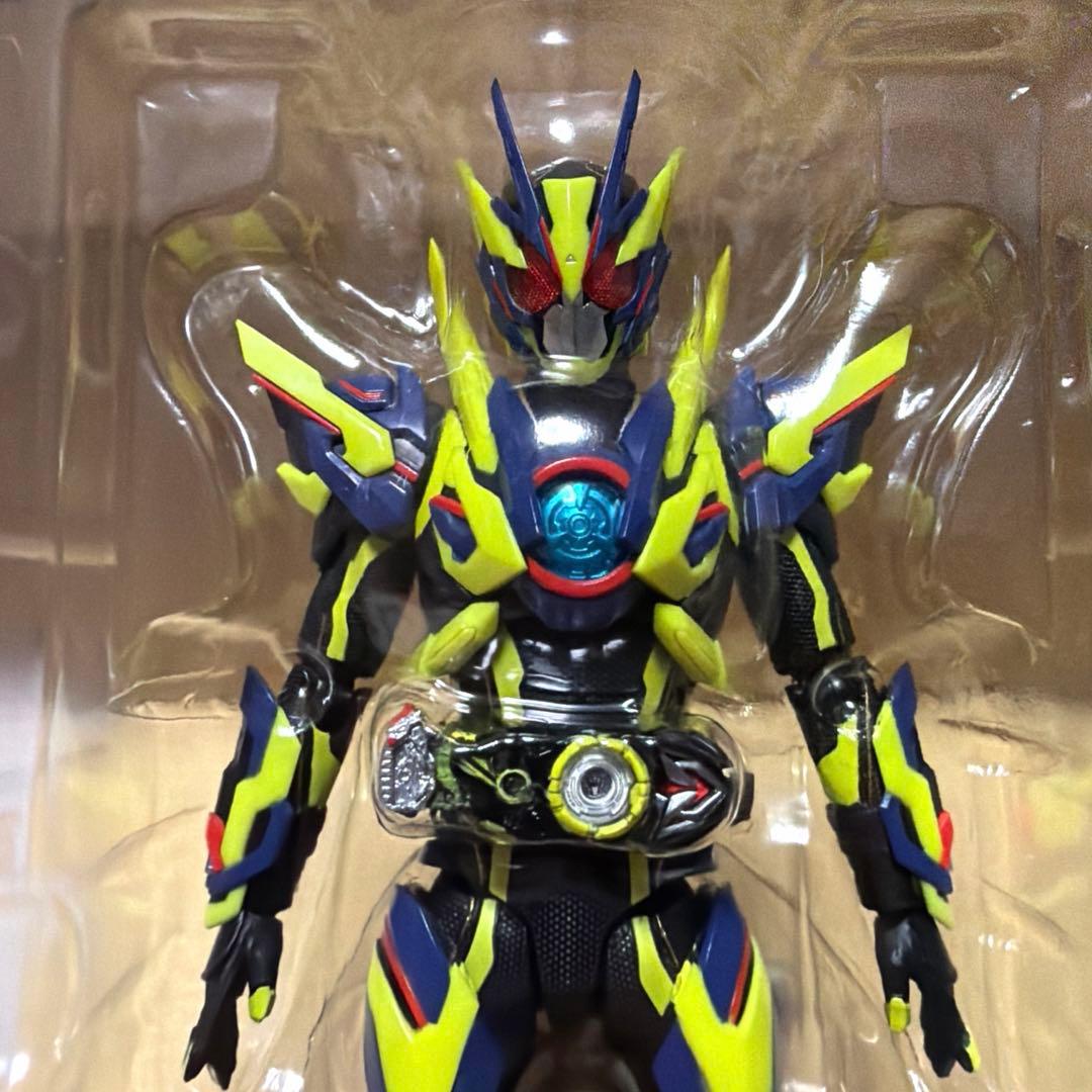 S.H.Figuarts シャイニングアサルトホッパー アークゼロ 2体セット