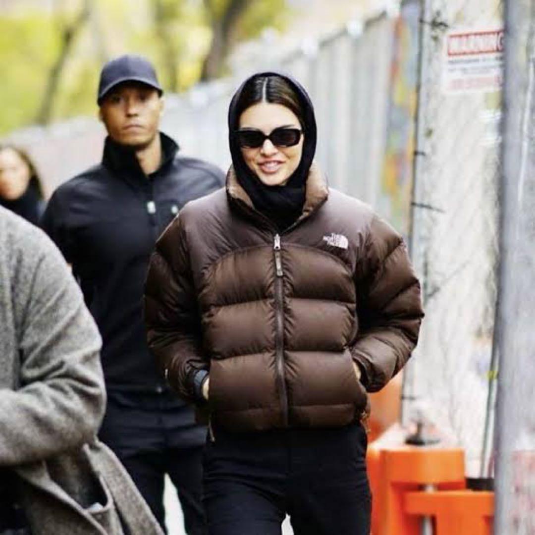 本日限定価格【超希少モデル！】ケンダル・ジェンナー着用　ヌプシ　ブラウン