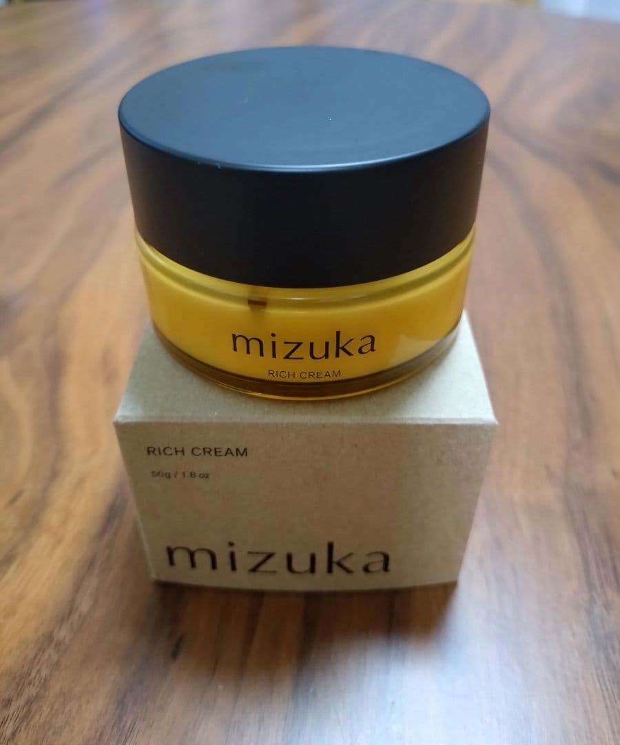 ミズカ　リッチクリーム　50㌘　辺見えみり 　自然の植物の力　12100円