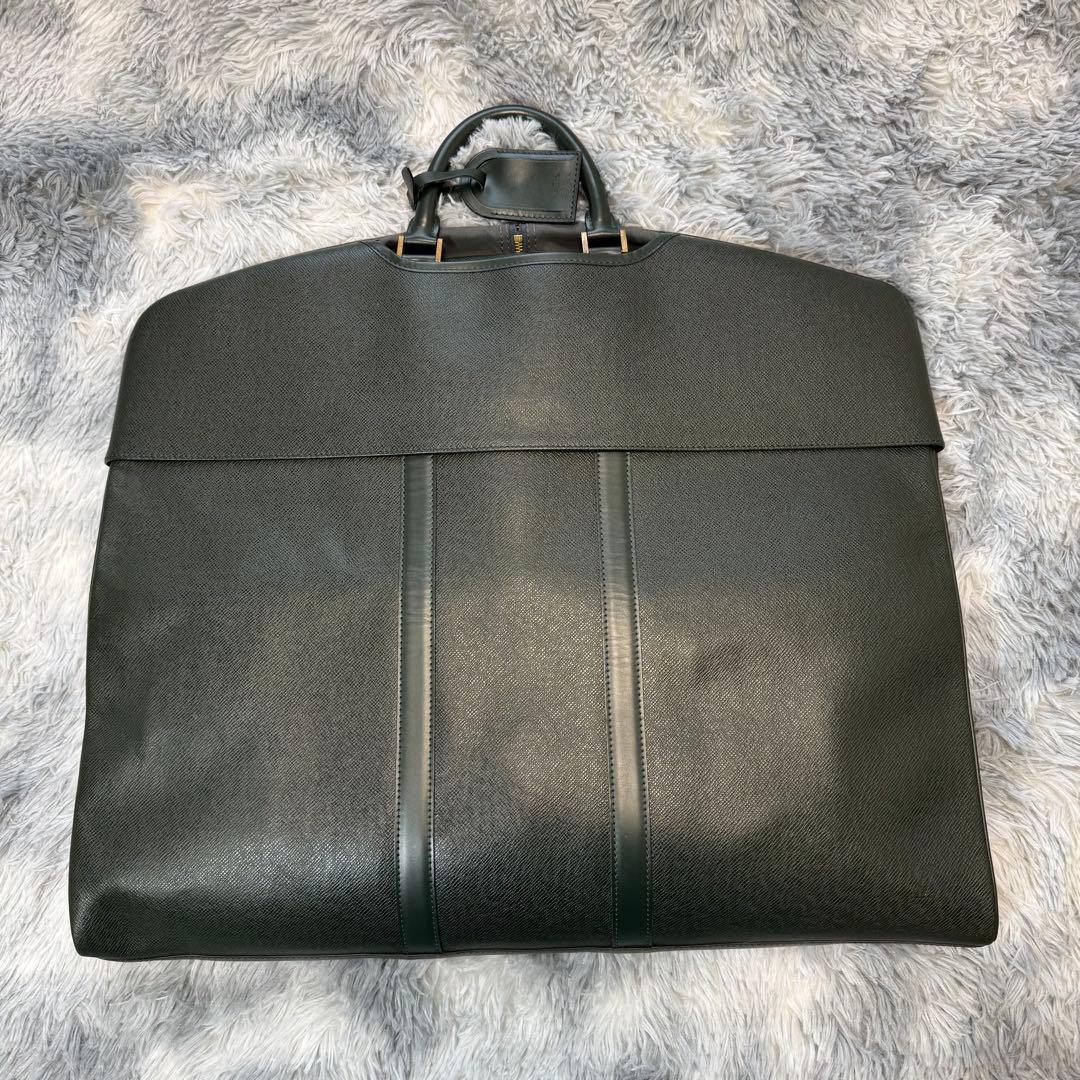 美品 LOUIS VUITTON タイガ ベーリング ガーメントバック