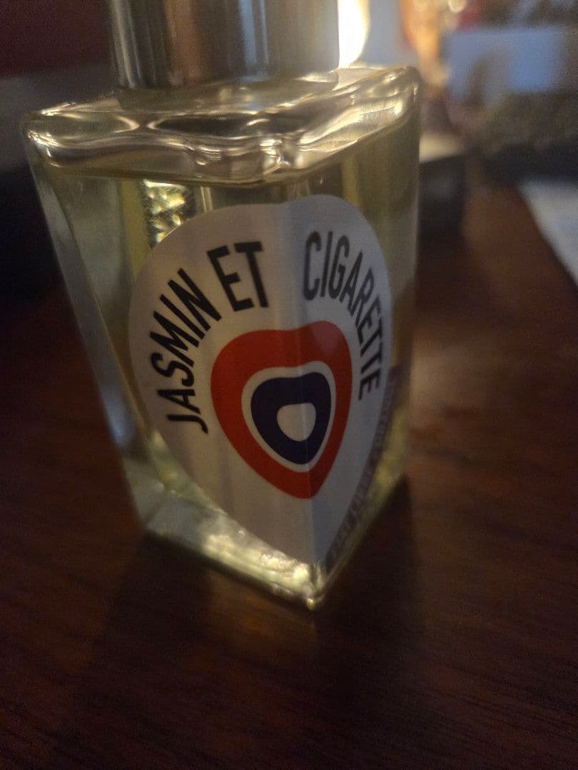 【レア香水】Jasmin et cigarette　libre d'orange