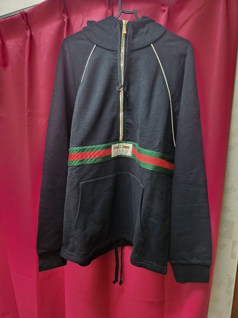 a********m専用新品未使用GUCCI ブラックジップアップパーカー