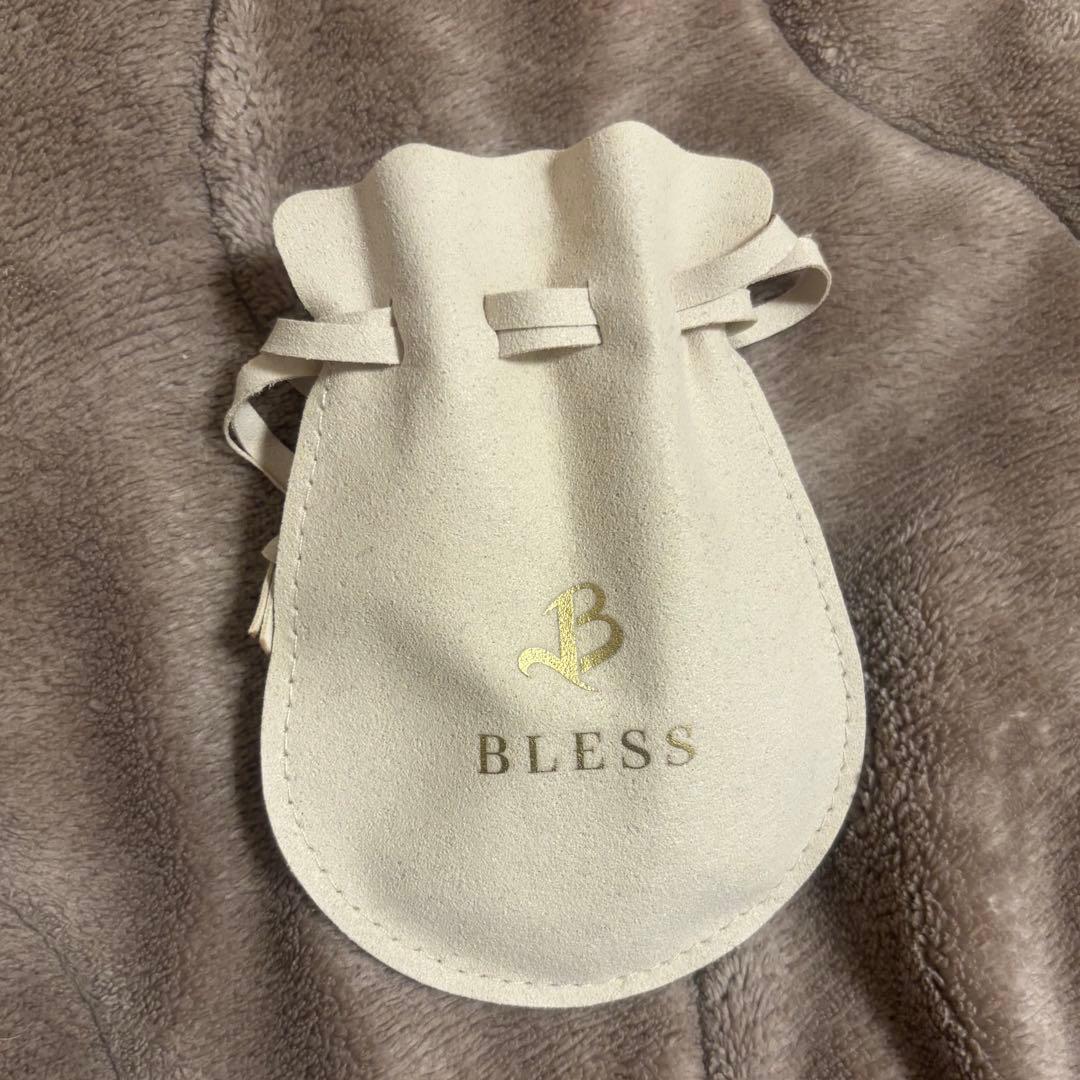 シルバー925 フルール・ド・リス ハート型ネックレス たくむ着用