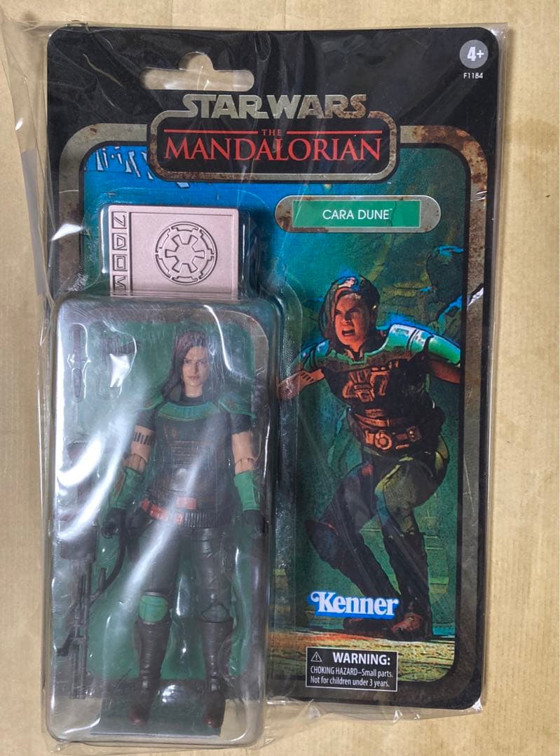 バッキー ブラックシリーズ マンダロリアン 6インチ　キャラ・デューン