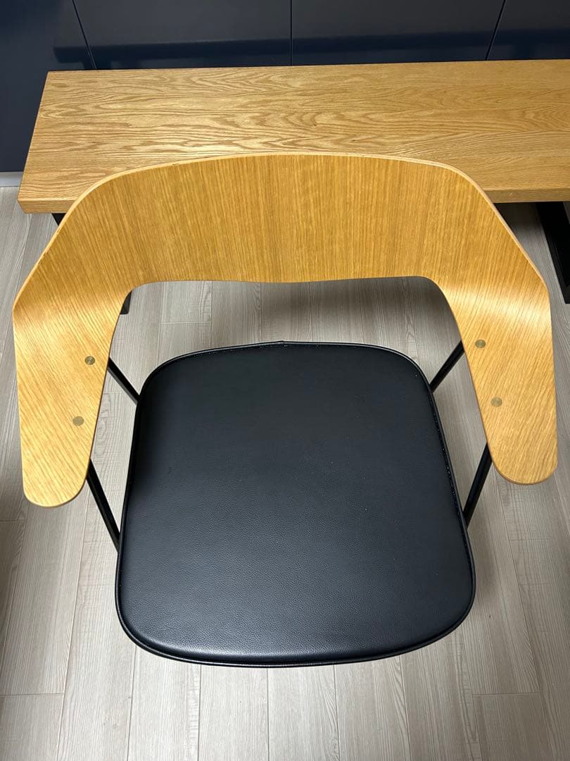 ACTUS 675チェア（レザー）(送料込み)