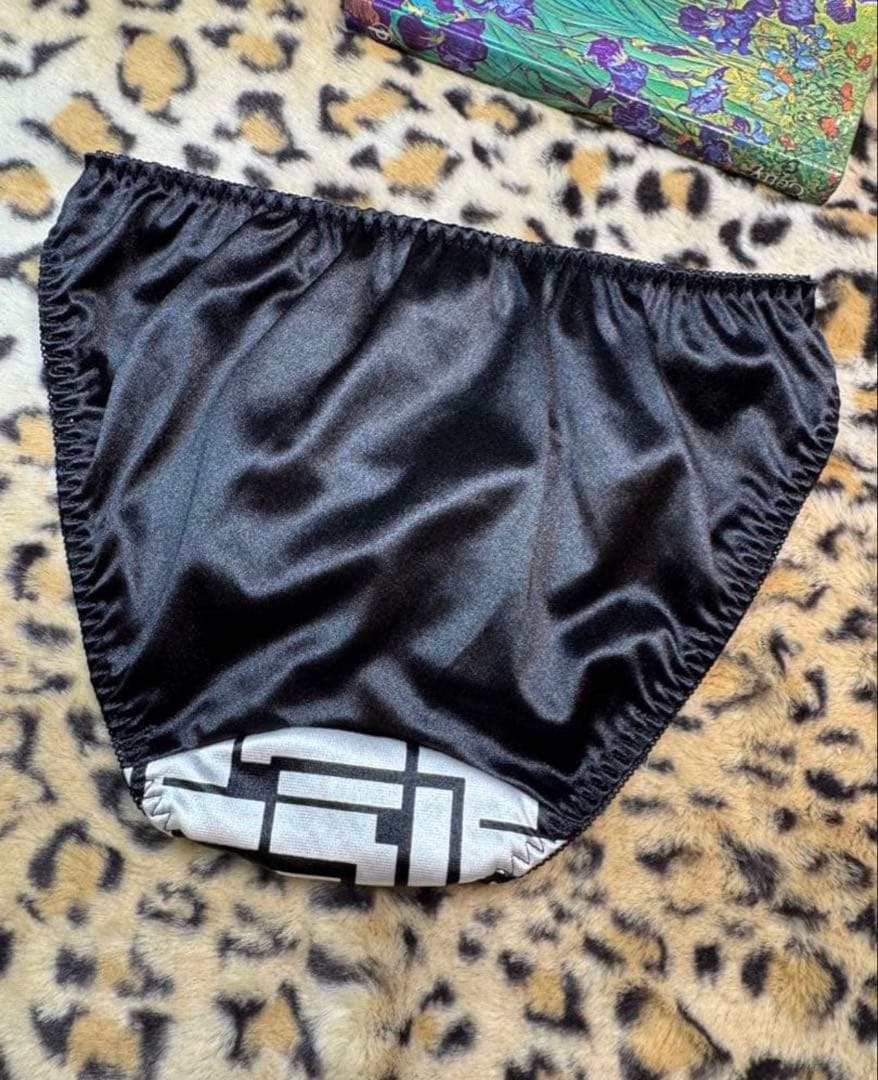 エメフィール 廃盤モデル サテン ピカピカ ツルすべ B70 /M - メルカリ