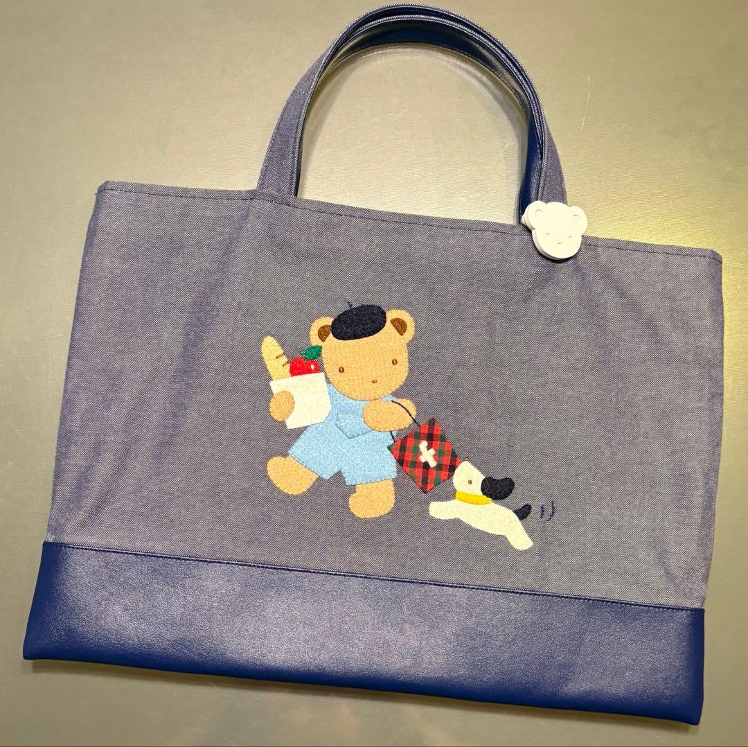 【美品】一度短時間のみ使用　ファミリア　デニムバッグ　ブック入れ　ピンバッチ付き