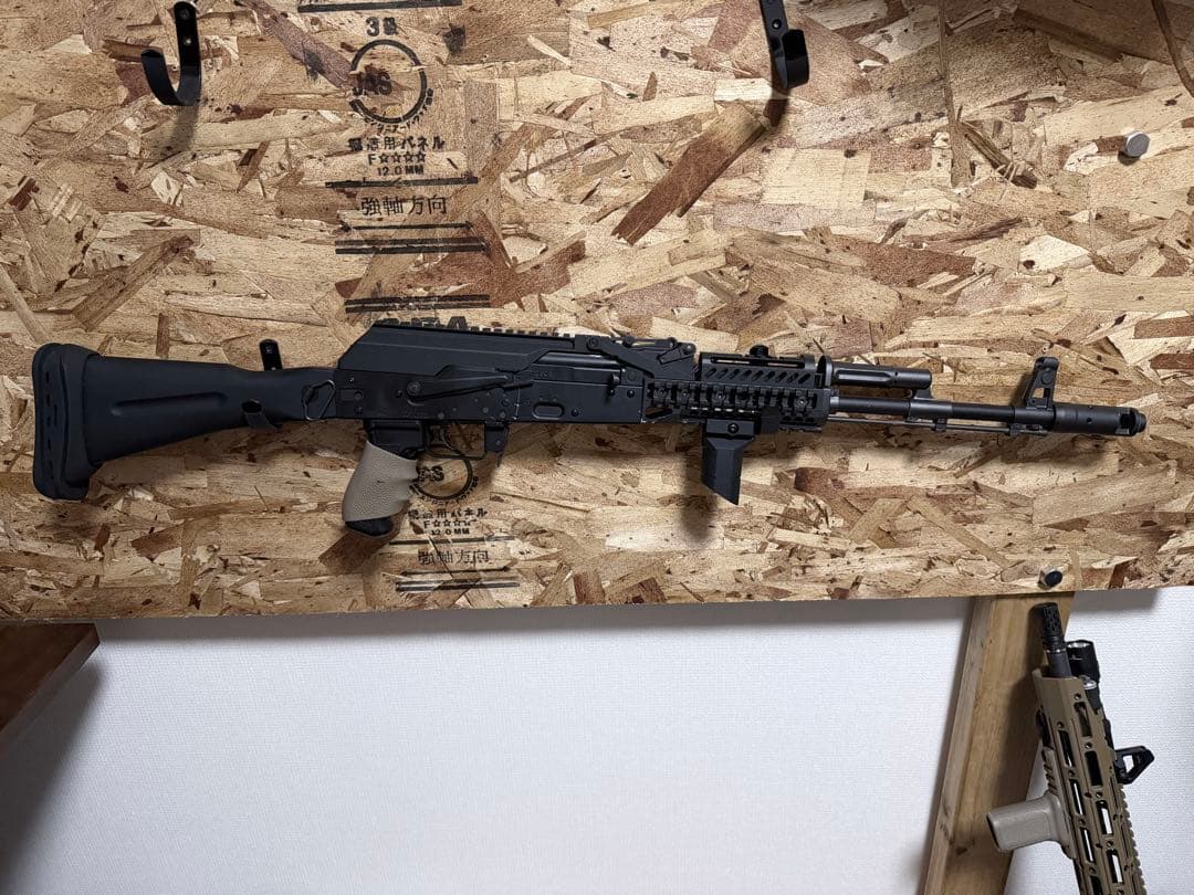 マルイ 電動ガン AK74mN Zenitcoカスタム マガジン バッテリー