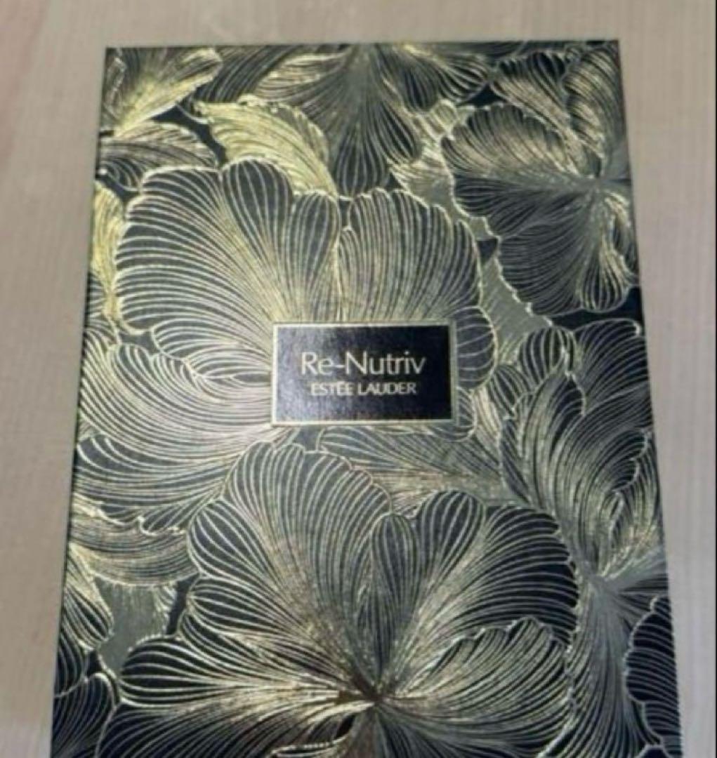 【新品未使用】エスティローダー　リニュートリィヴ　コフレ