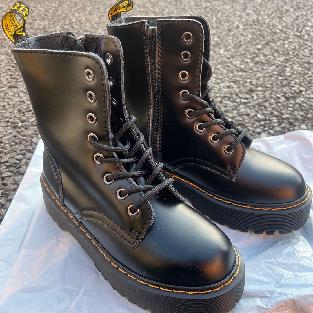 ドクターマーチン Dr.Martens Airwair　ブーツ　23.0cm 黒