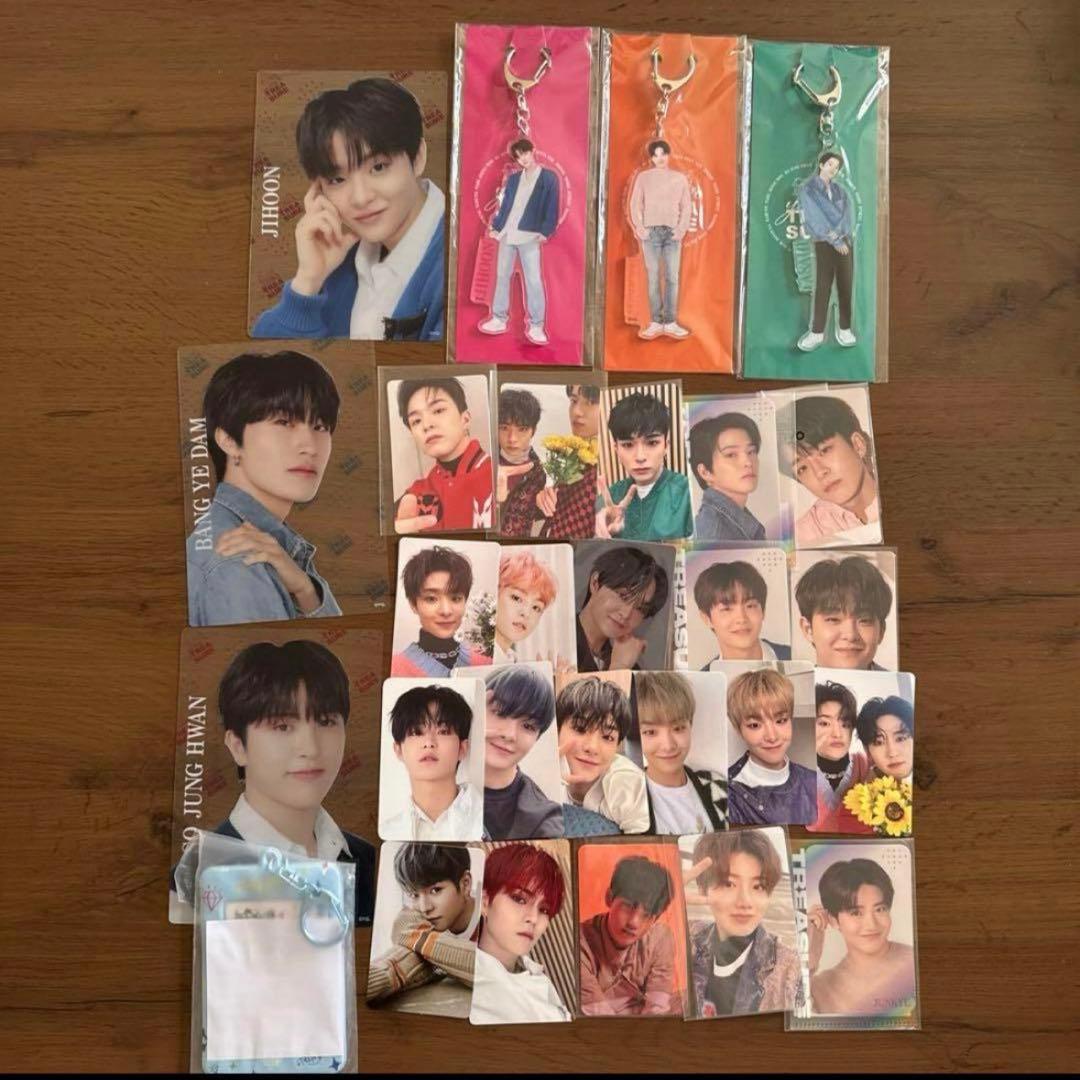 treasure トレジャー　グッズ　トレカ アクキー　まとめ売り