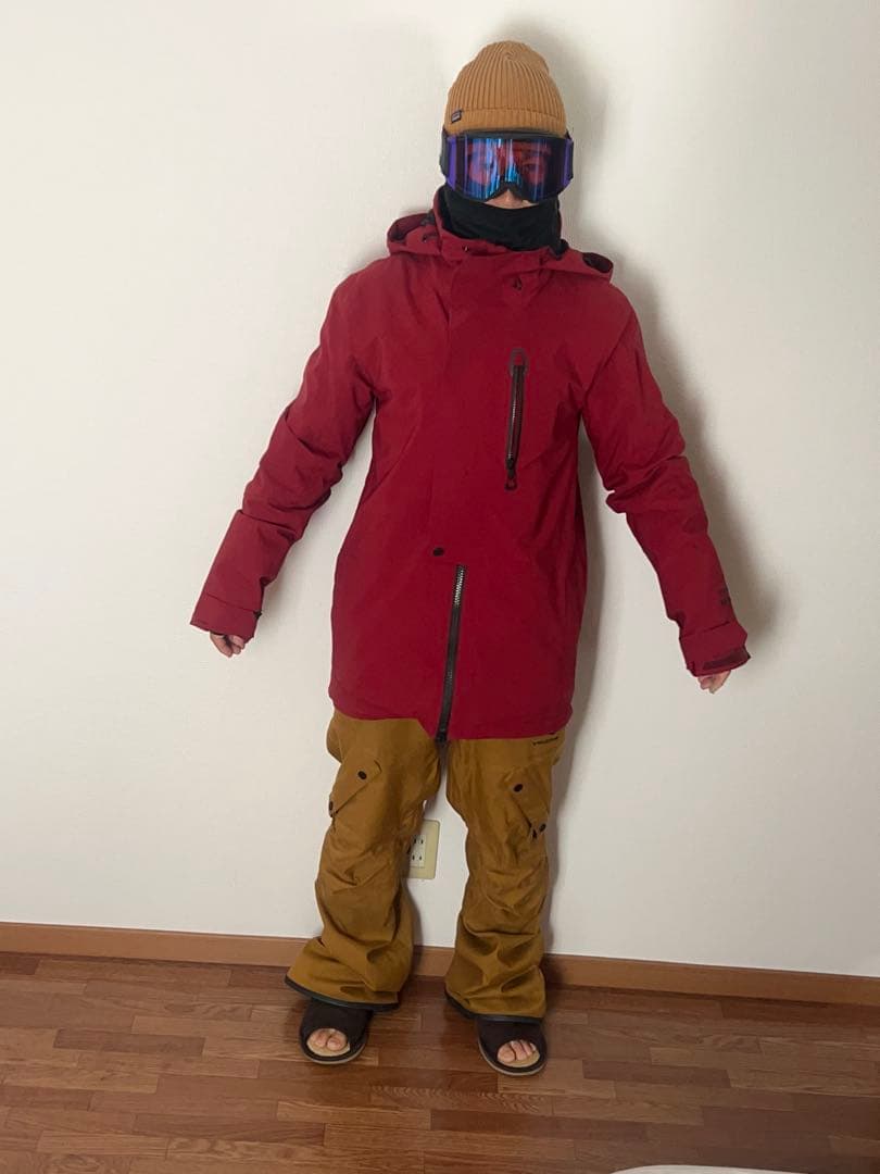 Volcom スノーボードウェア　Sサイズ 赤ジャケット黄パンツGORE-TEX VOLCOM (ボルコム) スノーボードウェア(ジャケット) メンズ SIZE XS