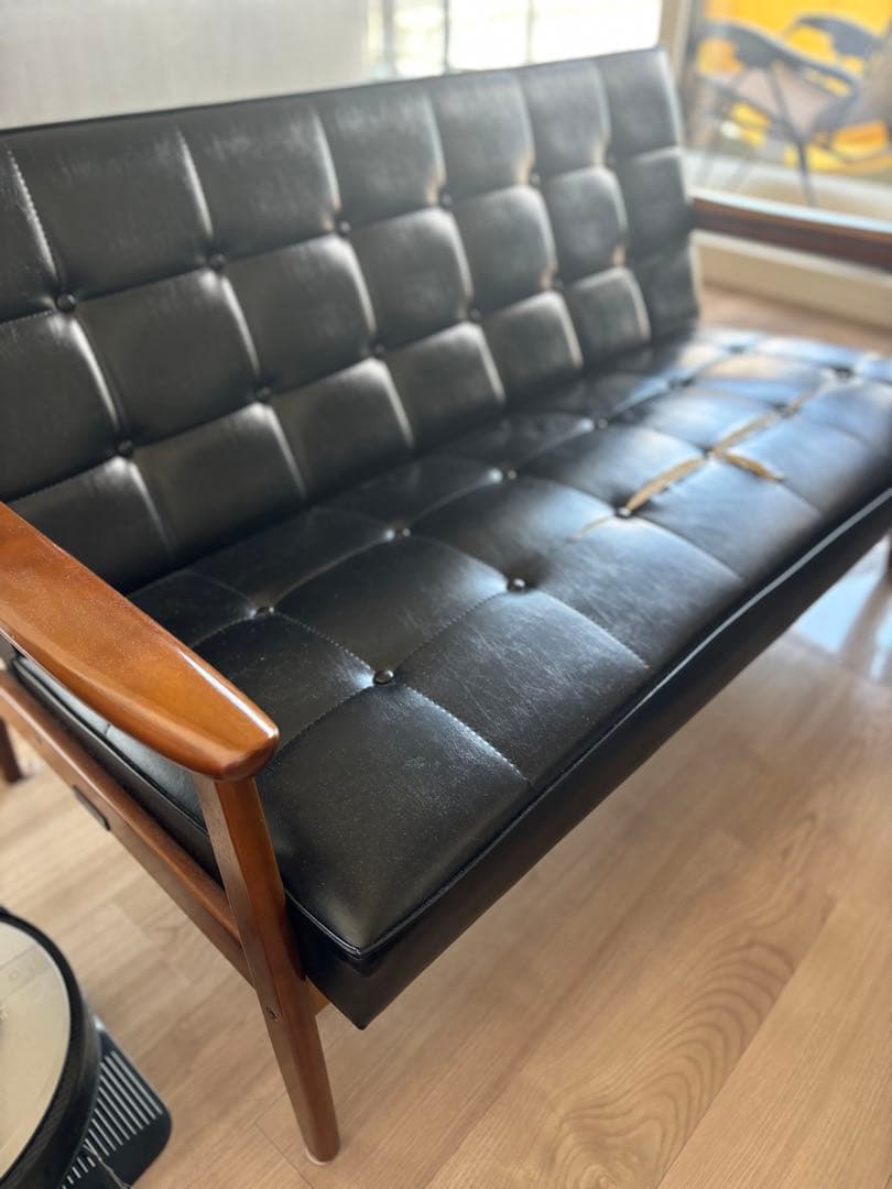 カリモク60 Ｋチェア　2シーター　ダメージ品 Amazon.co.jp: カリモク60 Kチェア 2シーター スタンダードブラック