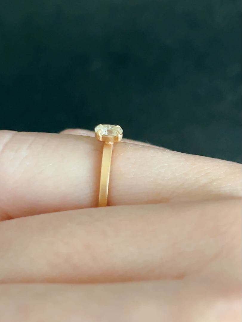 オーバルカット ダイヤモンドリングk18 0.13ct