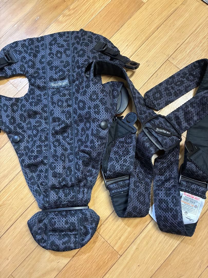 ベビービョルン 抱っこ紐 MINI ベビーキャリア　ヒョウ柄　レオパード箱無し