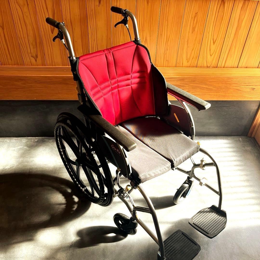 Gra-Fit グラフイット　自走式　車椅子　日進医療器