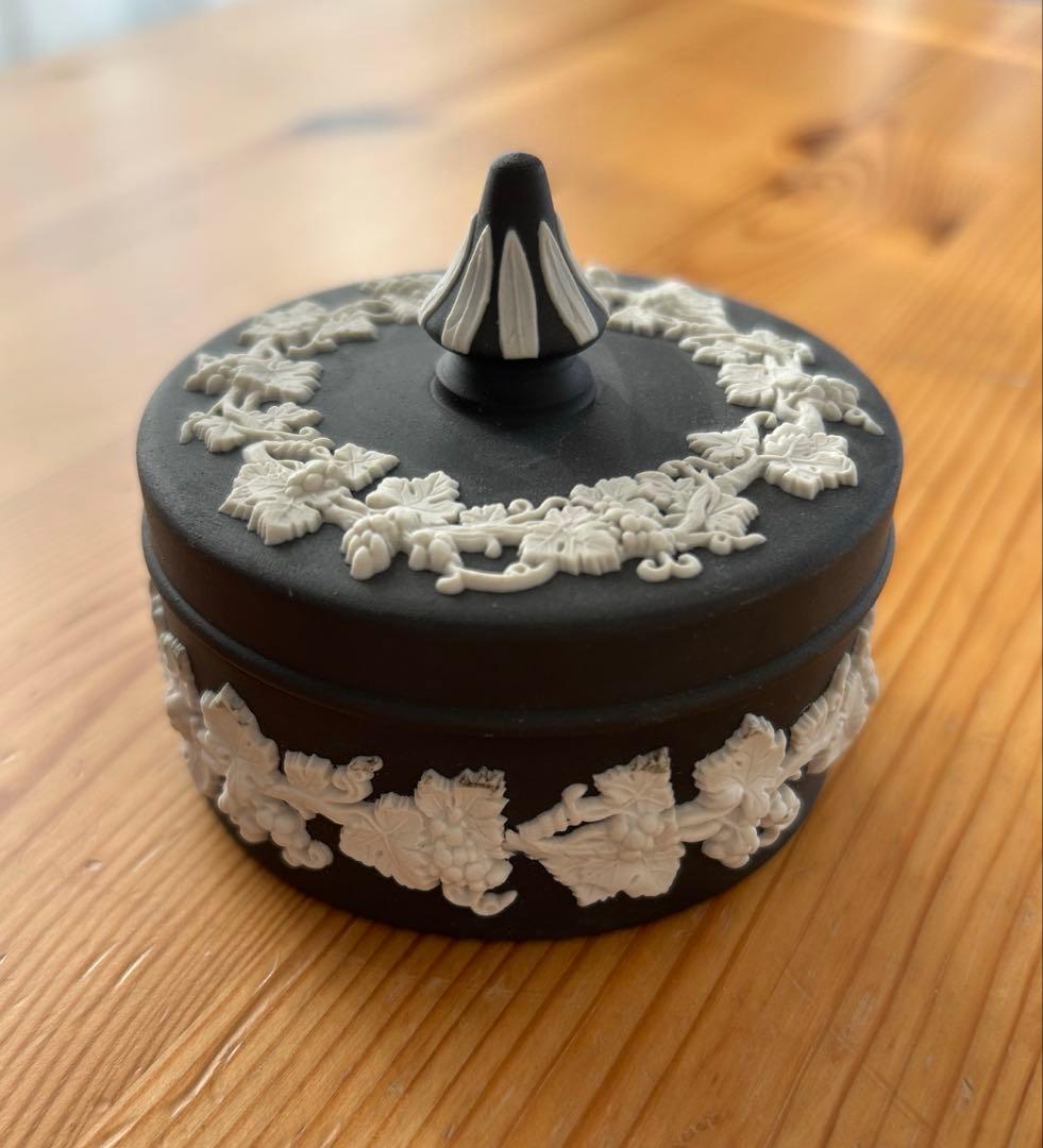 みきさま　 ウェッジウッド　ジャスパーキャンディボックス