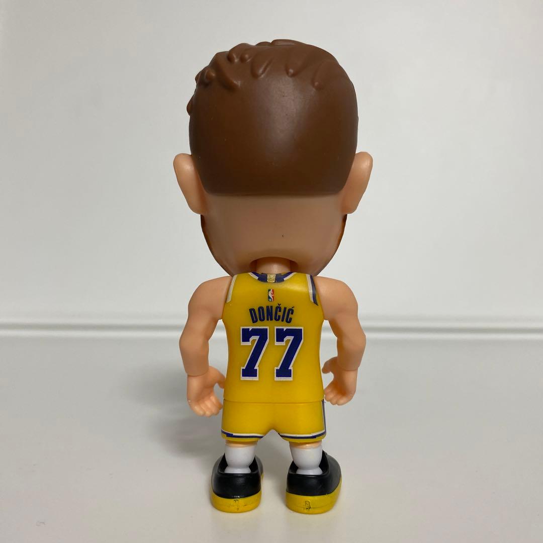 NBA レイカーズ ルカ・ドンチッチ フィギュア - メルカリ