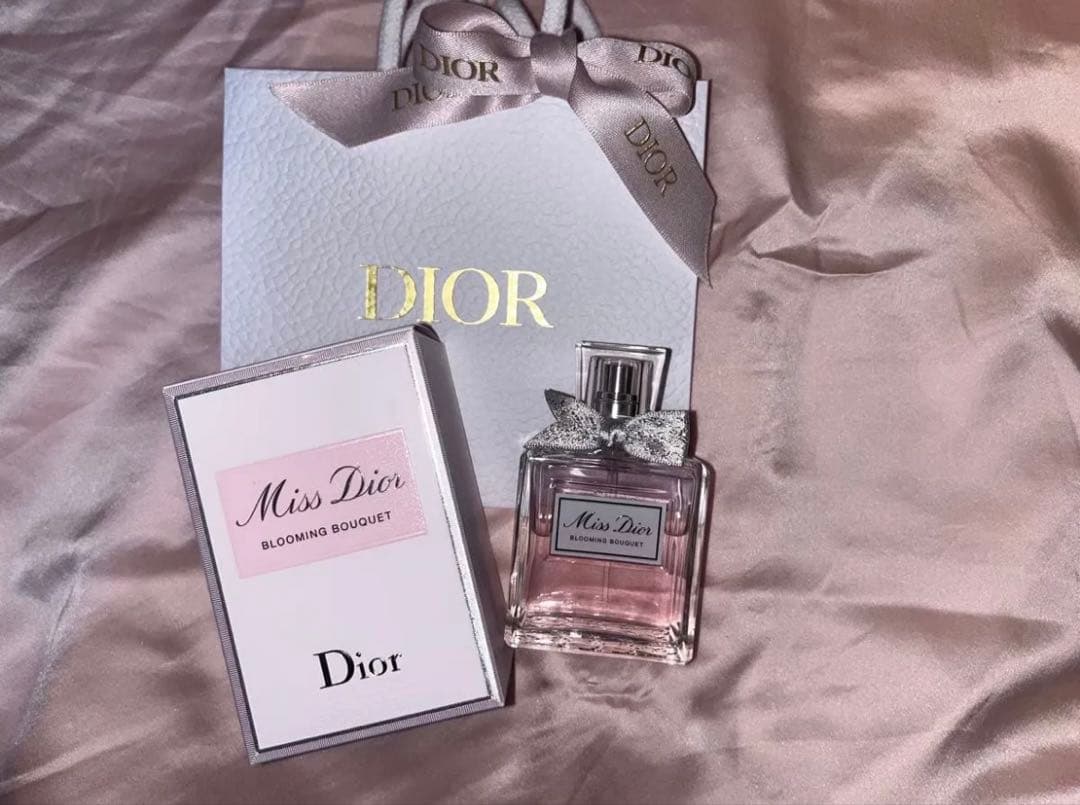 新品ミスディオール ブルーミングブーケ 50mlショッパー付プレゼント用　誕生日