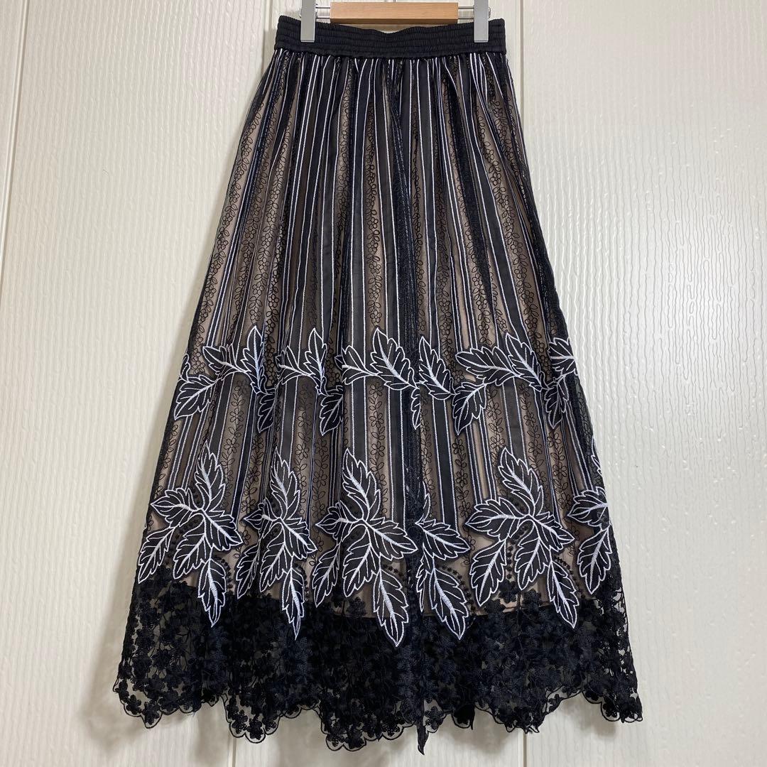 美品 ダブルスタンダードクロージング Sov. カットワークチュール