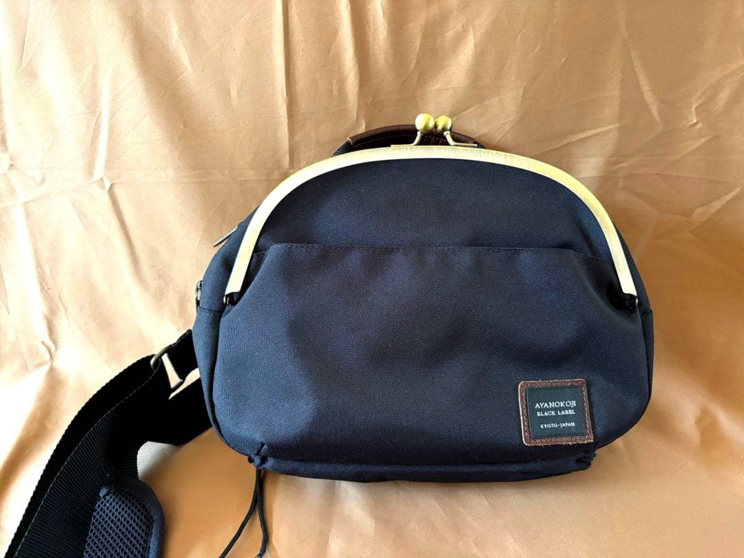 AYANOKOJI がま口ポシェット型ボディバッグ ブラック ショルダー