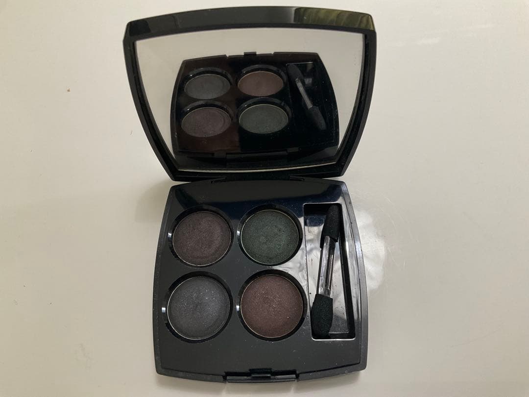 CHANEL クアトロ・ボタン・ドゥ・シャネル★美品限定品レア