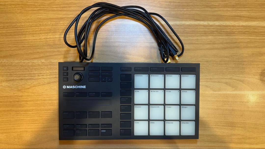DTM・DAW MASCHINE MIKRO MK3 Native Instruments REVIEW: Maschine Mikro MK3 — a DJ's perspective