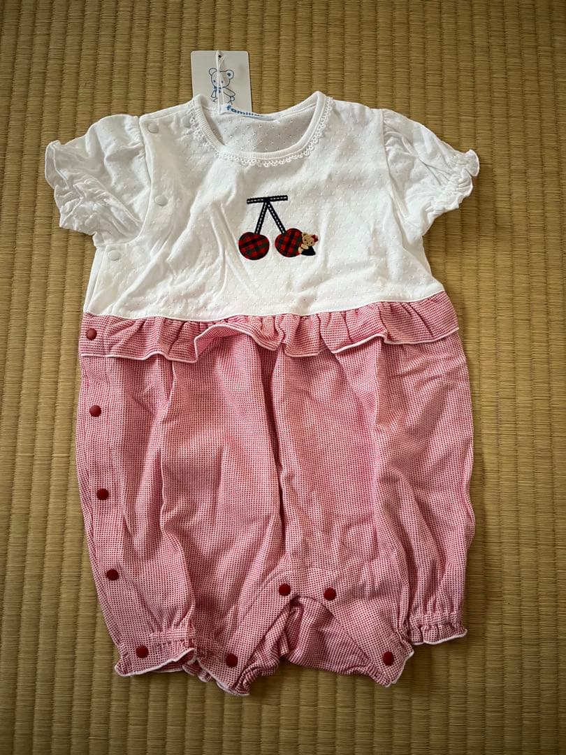 ファミリア　familiar チェリー刺繍付きロンパース 80サイズ 袖付きロンパス 80cm / ファミリア familiar ロンパス (150116