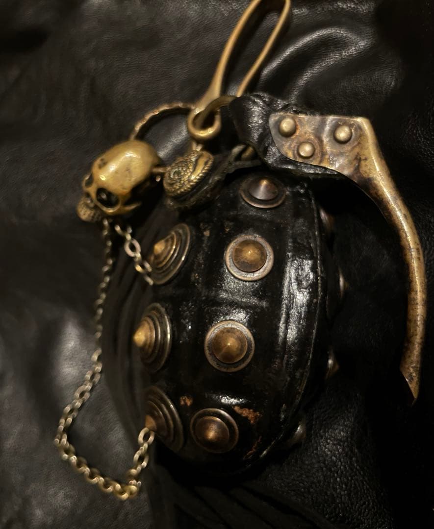 Kmrii】一点物‼︎フルカスタム 手榴弾型ポーチ シガーケース