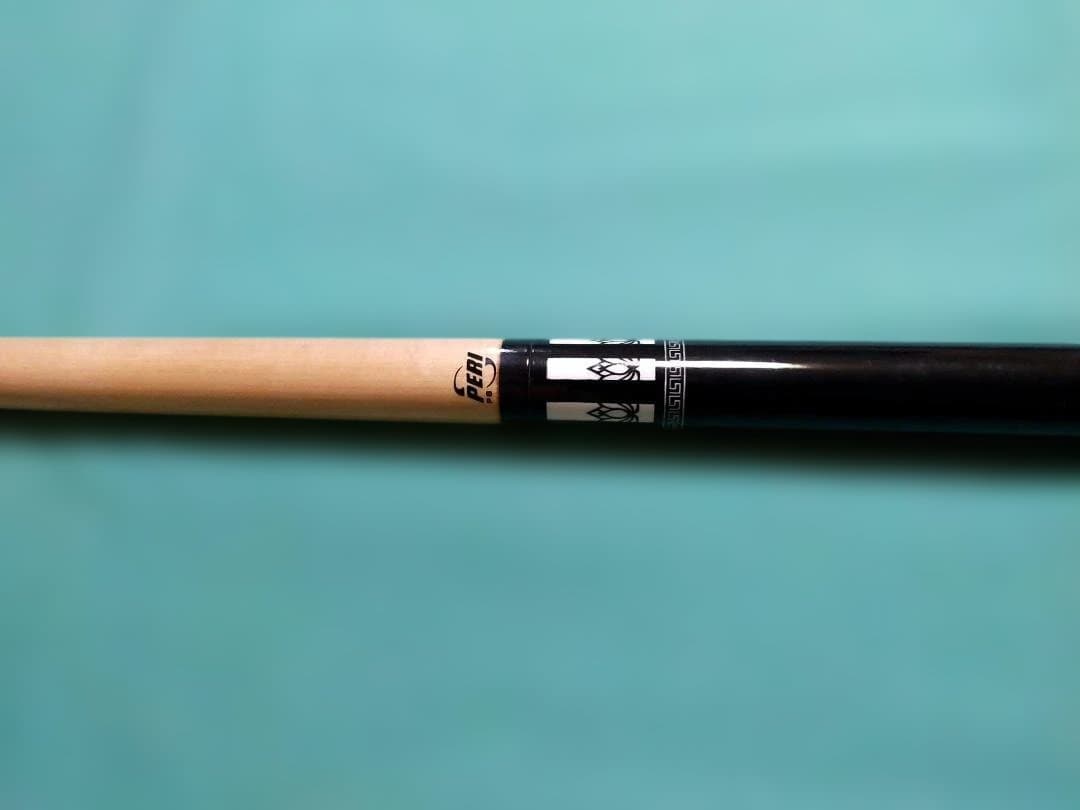 美品・PERI cueブラックストレートモデル・エクステンション付き