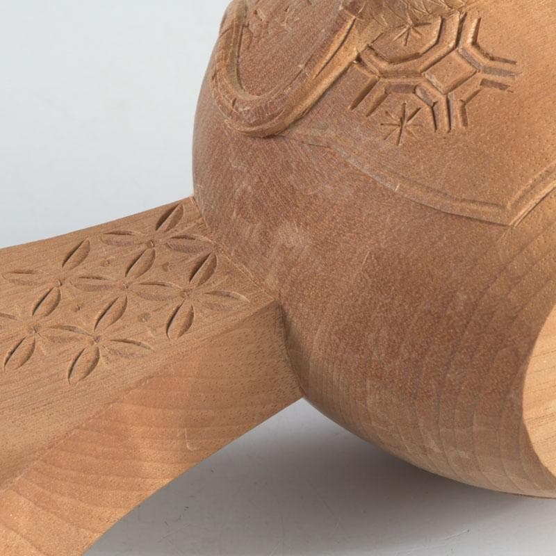 井波彫刻 紅雲作 木彫 鼠と小槌 干支 置物 共箱 C 9418 - メルカリ