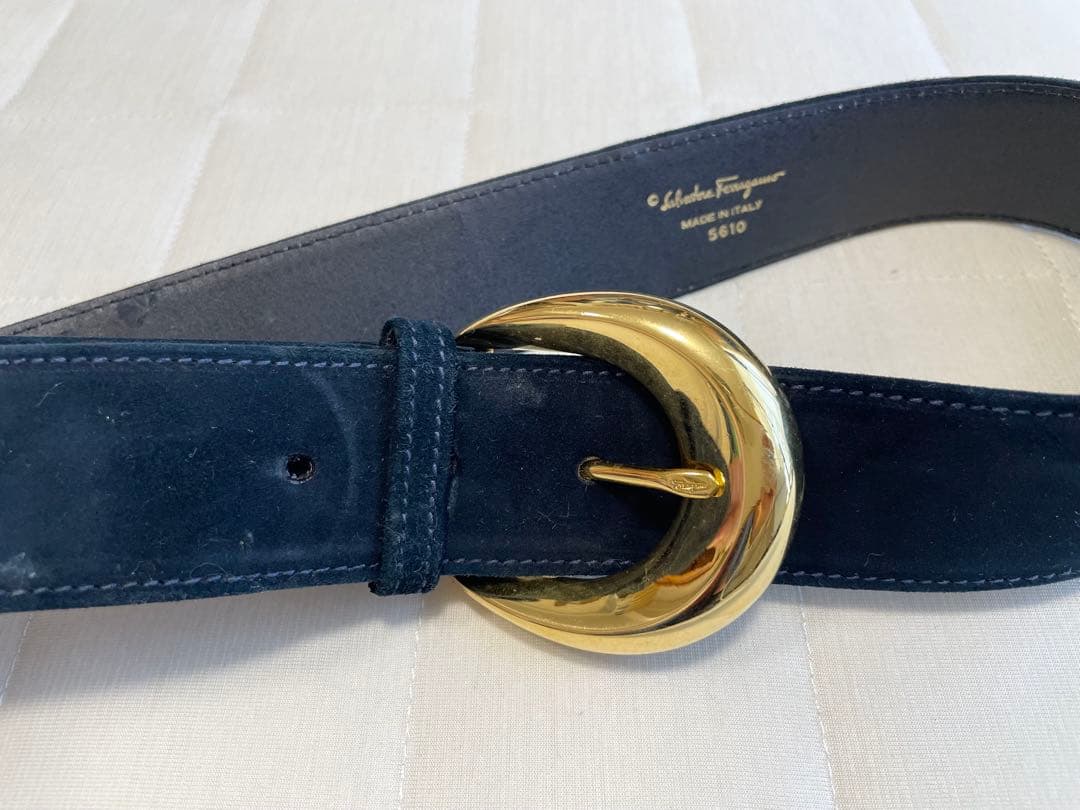 特別ファッション - Salvatore Ferragamo ネイビーベルト 5610 フェラガモ