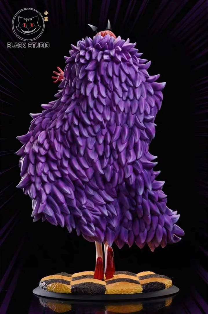 ワンピース シャーロット・ガレット フィギュア - メルカリ