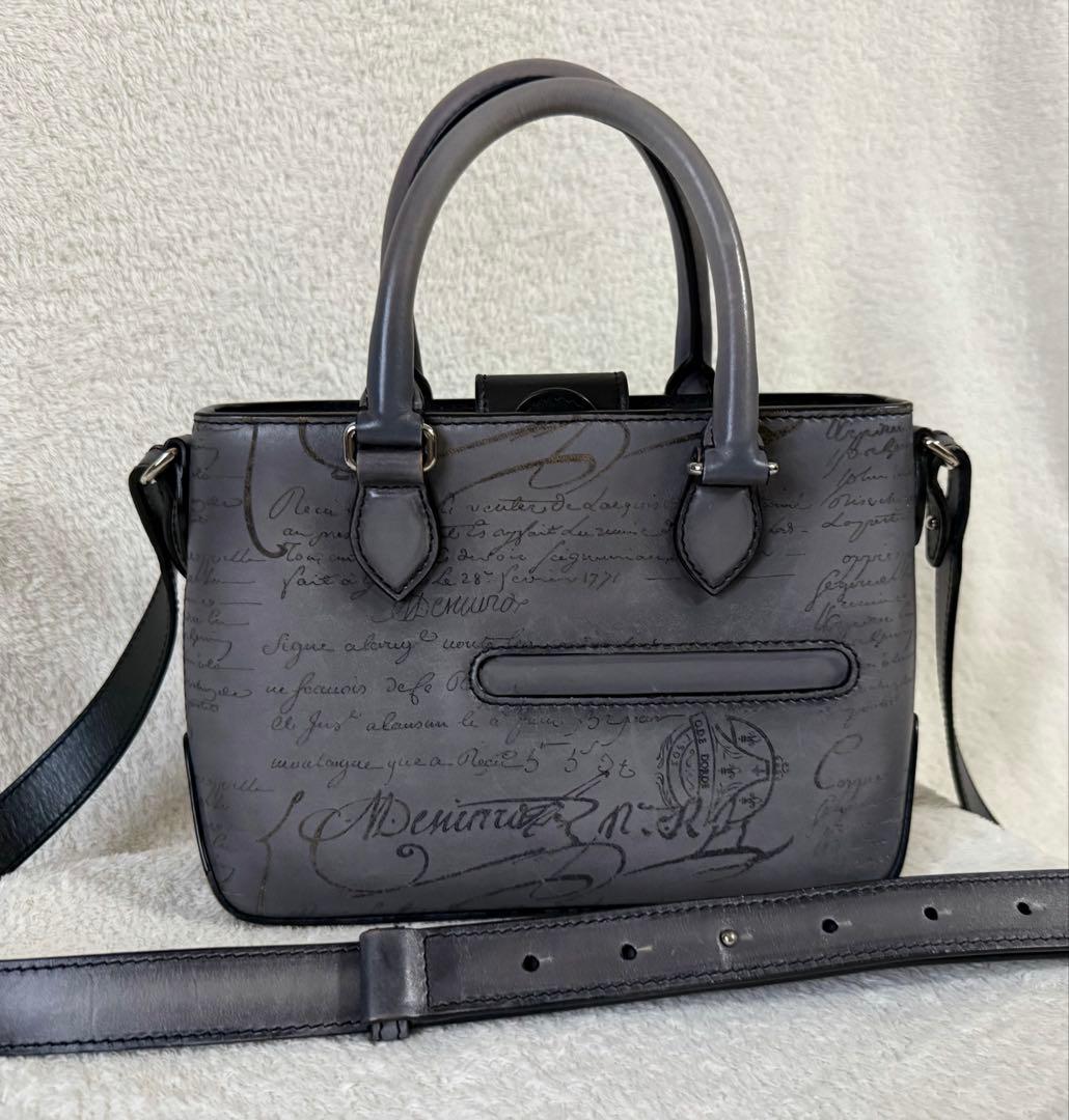 大幅値下‼️【極美品】BERLUTI トゥジュールガリバー　メッセンジャー BERLUTI/ベルルッティ通販 | トゥジュール ガリバー スクリットレザー