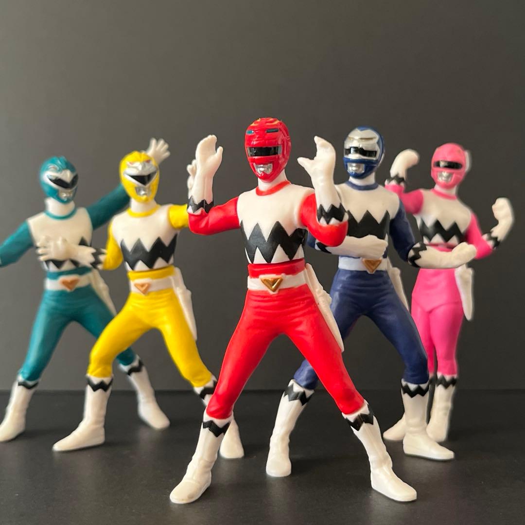 ガシャポンフィギュア 星獣戦隊ギンガマン 5体セット - メルカリ