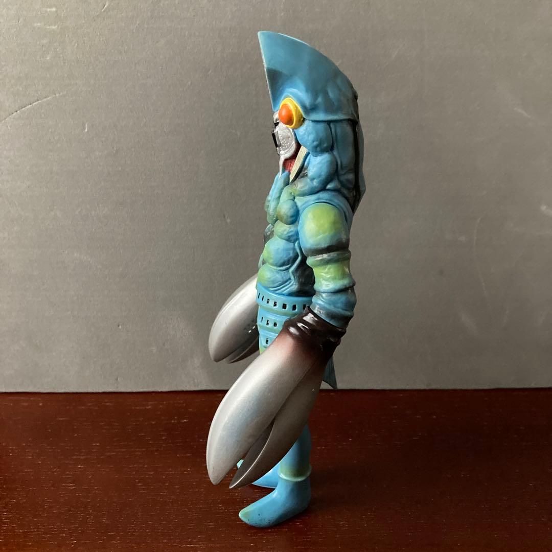 ウルトラ怪獣】 ソフビ バルタン星人 2004年 CHINA - メルカリ