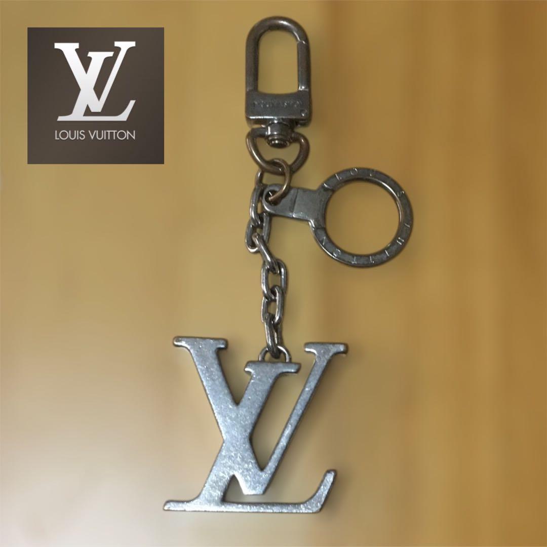 LOUIS VUITTON ルイ・ヴィトン　キーホルダー　ロゴキーホルダー