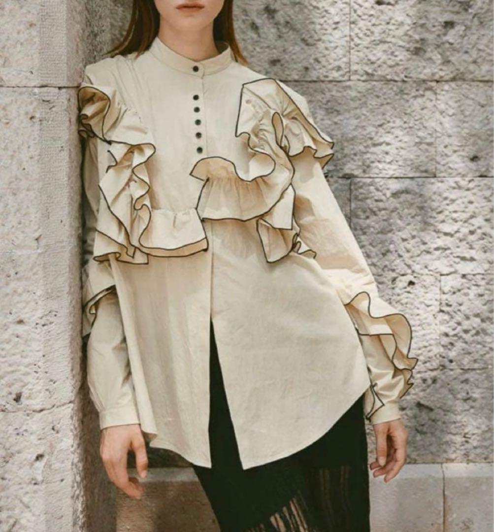 EAPHI FEELING FRILLS BLOUSE - メルカリ