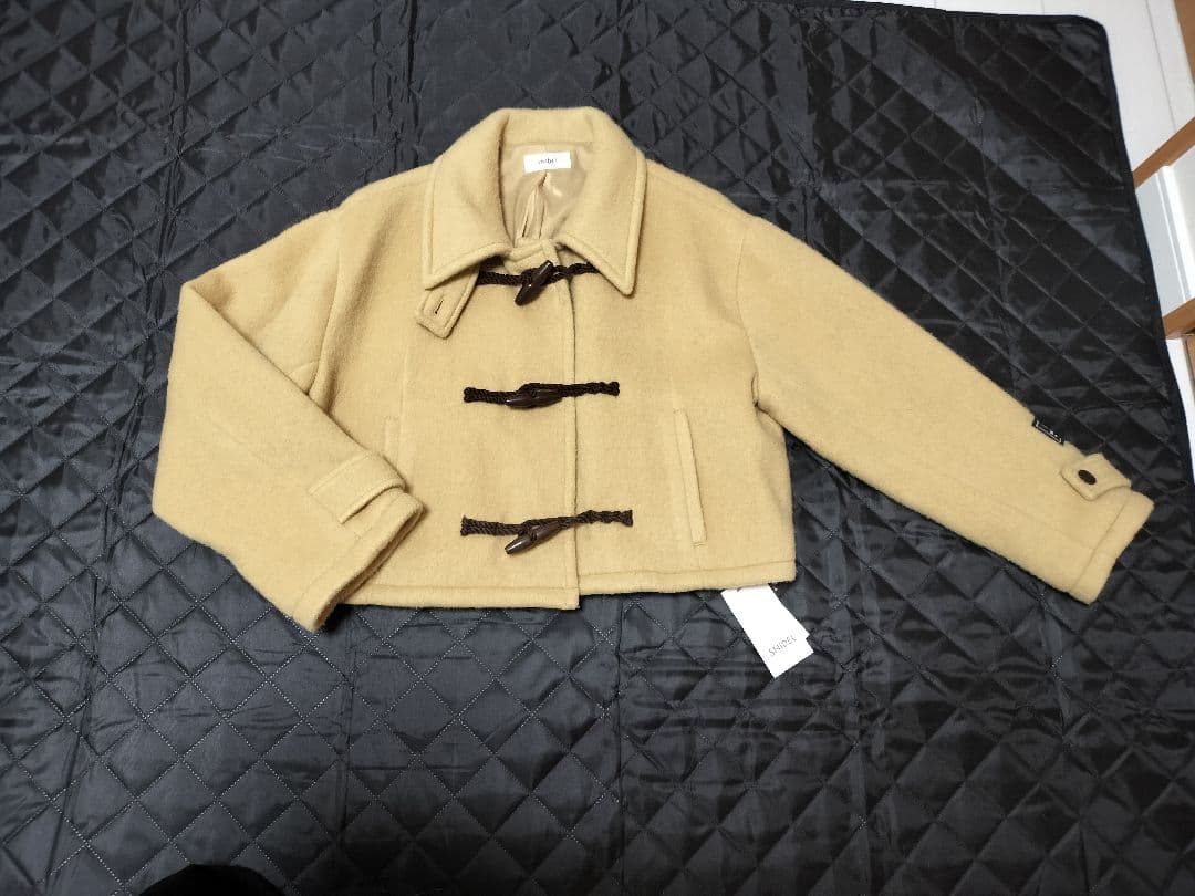 ウールシャギーショート ダッフルコート トグルボタン付き　ベージュ