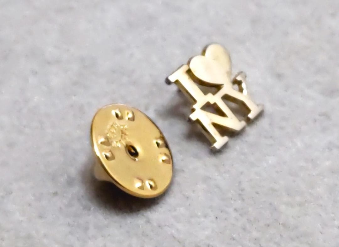 ティファニー アイラブニューヨーク SV925ピンブローチ 36230 - メルカリ