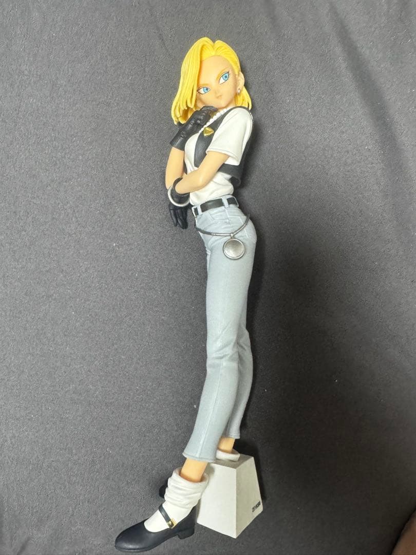 ドラゴンボール GLITTER GLAMOROUS 18号 フィギュア - メルカリ