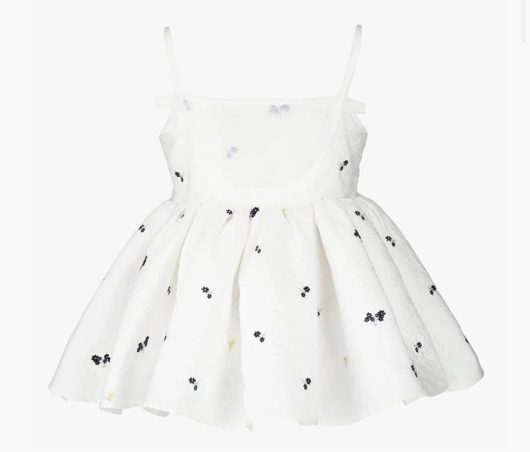 Bibiy flower刺繍キャミ