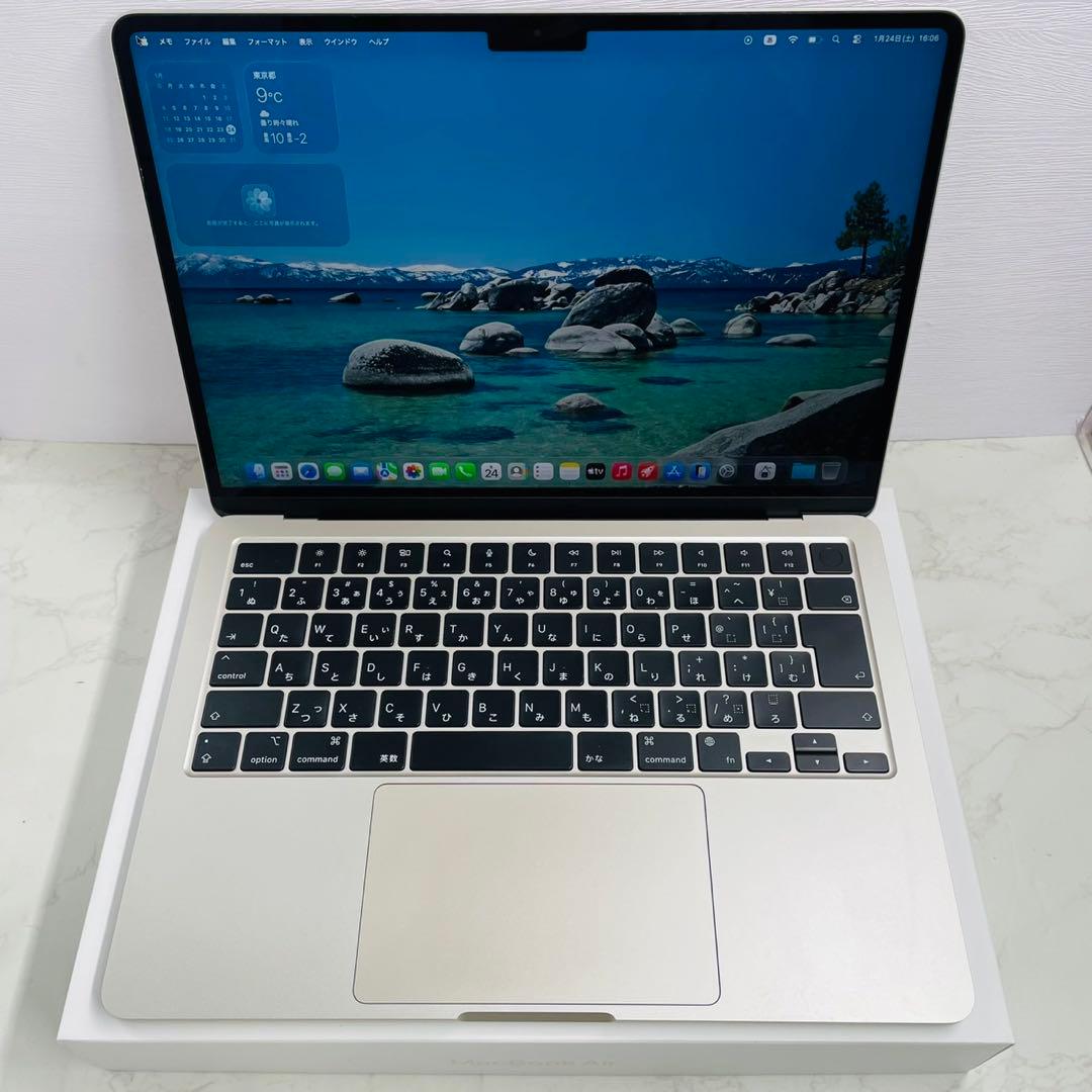 美品 MacBook Air 2022 M2 8GB 256GB WW7987 Apple MacBook Air 2022: 13.6-inch Liquid Retina, M2 Chip, 8GB RAM