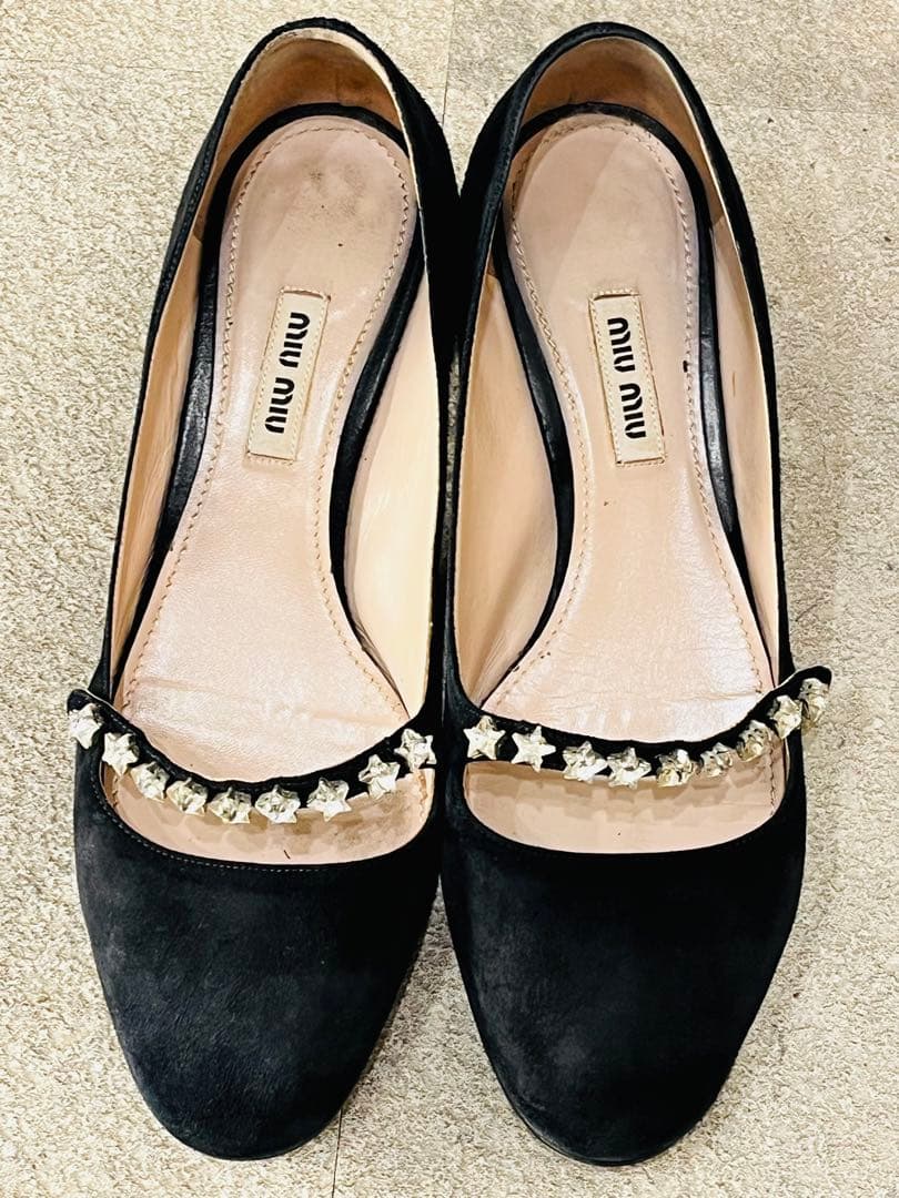 miu miu ブラックパンプス ビジュー付き