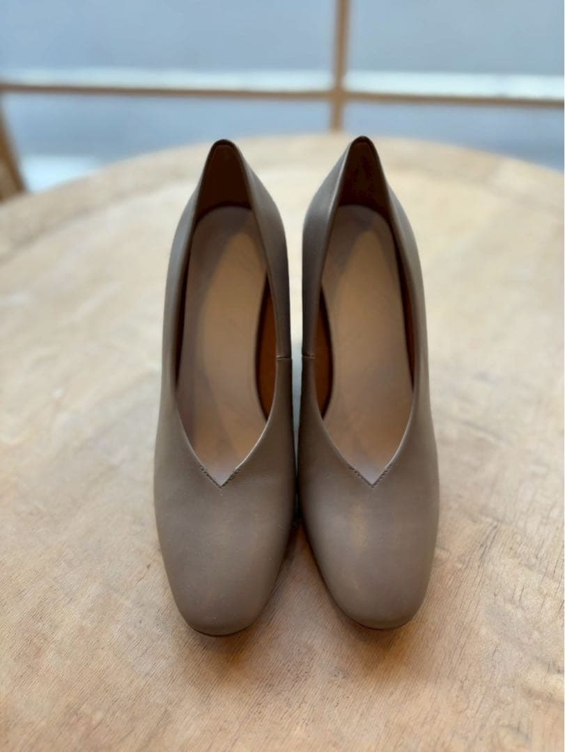 マルジェラ　パンプス　37 1/2 サイズ　ベージュ　未使用品
