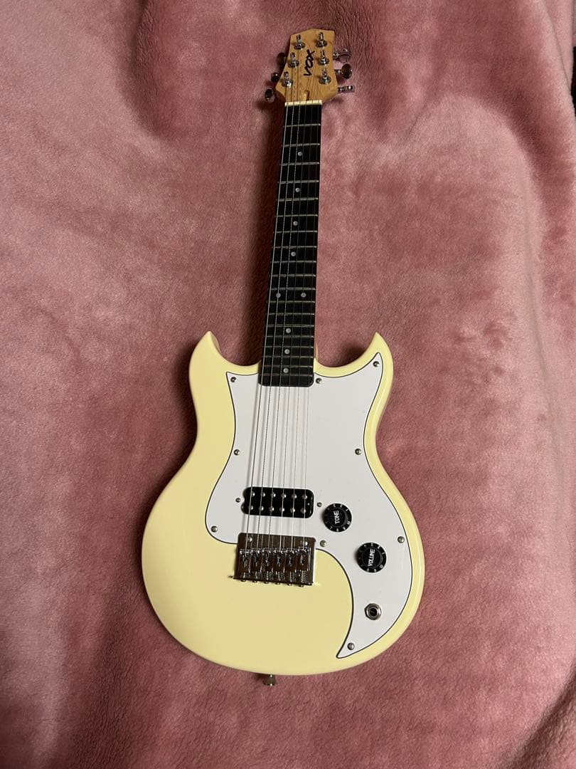 Vox ミニエレキギター クリームカラー