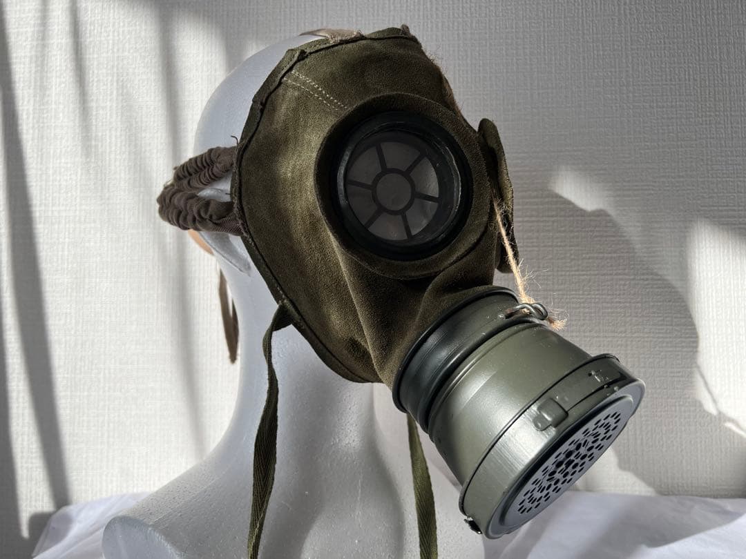 WW1 ドイツ軍 ガスマスク サバゲー用 ww2 ガスマスク缶 - メルカリ