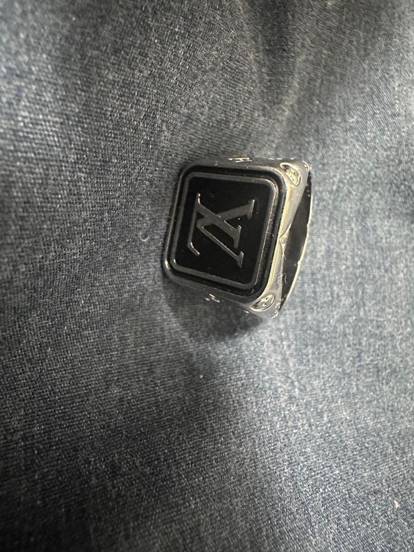 Louis Vuitton ブラック シルバーリング ルイヴィトン/リング/リング・LV オニキス/シルバー×黒/型番：M00698の