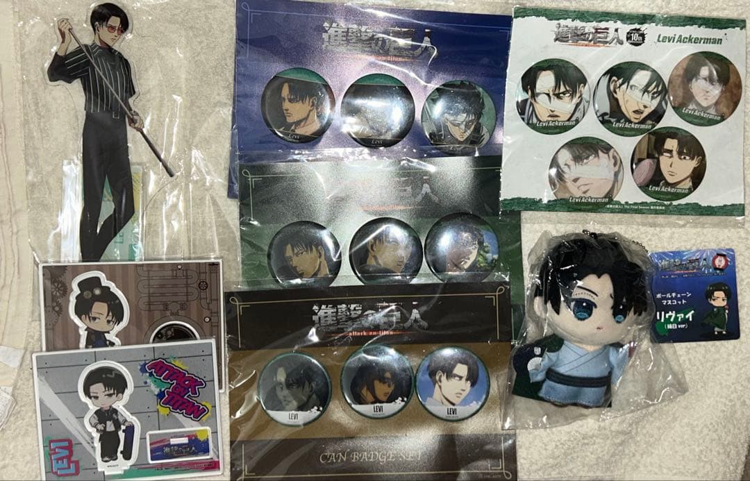 進撃の巨人　リヴァイ　缶バッジ　アクリルスタンド　縁日　ぬいぐるみ　まとめ売り