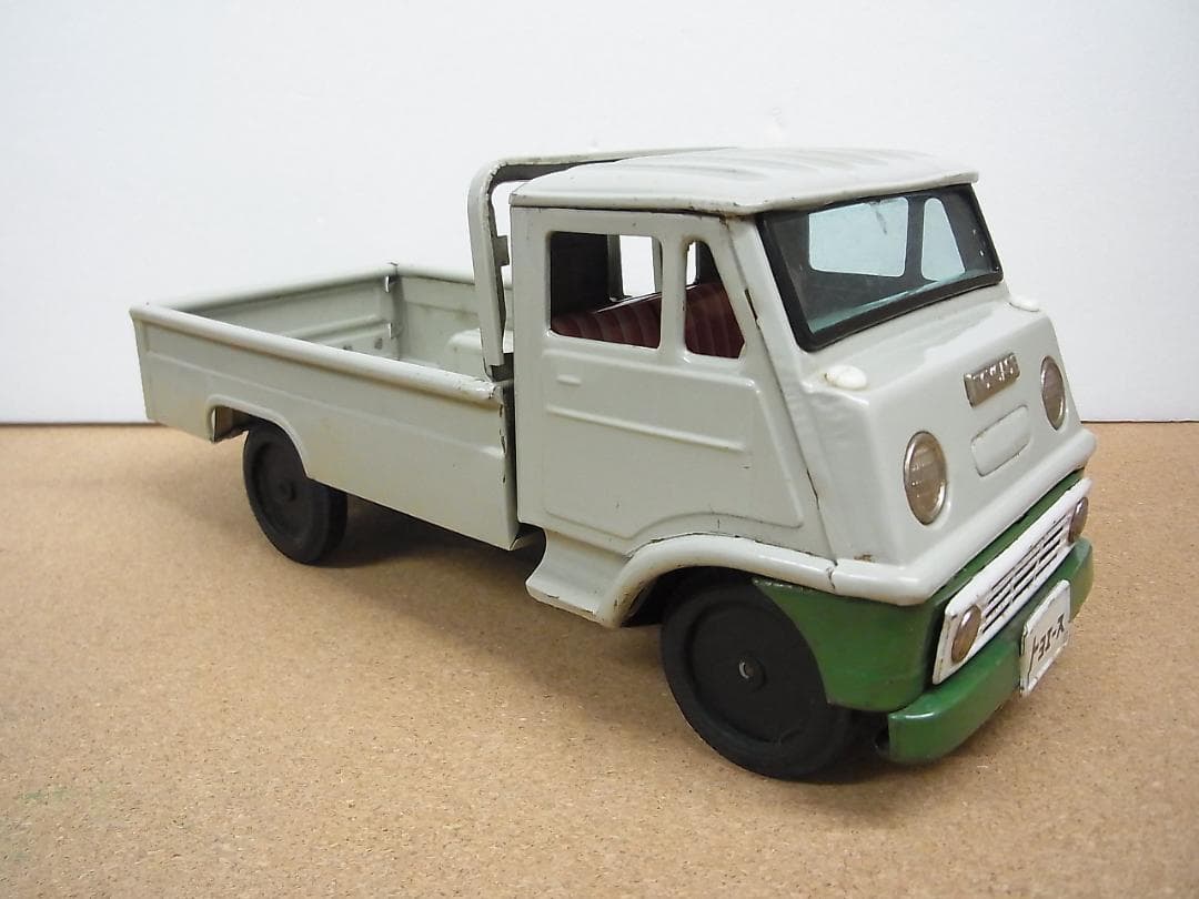 ブリキ　トヨエース　トラック　当時もの　傷欠品あり Yahoo!オークション -「トヨエーストラック」(ブリキ) (ビンテージ)の